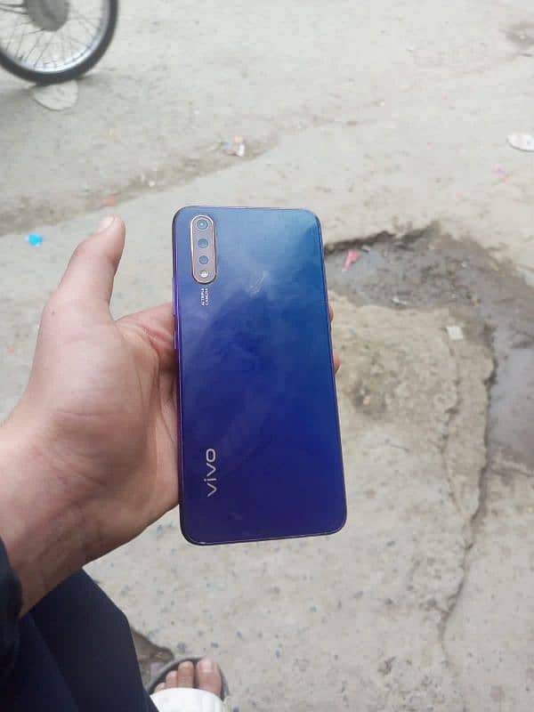 Vivo S1 8/256gb 4