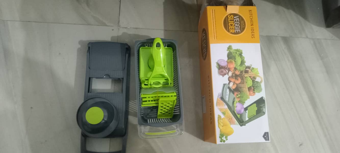 16-in-1 Multifunctional Vegetable Slicer and Chopper  Mandoline Cutter 1