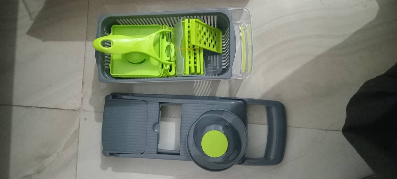 16-in-1 Multifunctional Vegetable Slicer and Chopper  Mandoline Cutter 3