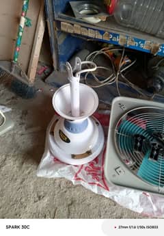 one sealing fan and one exhaust fan