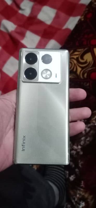 infinix note 40 pr0 0