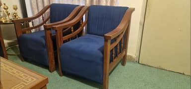 5-Seater Sofa Set - Excellent Condition
                                title=