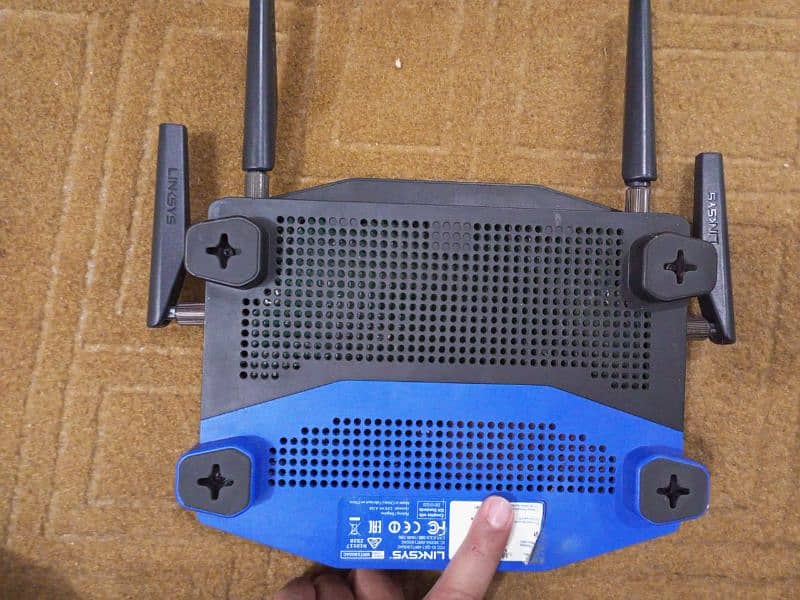 linksys wrt 1900 Ac 4