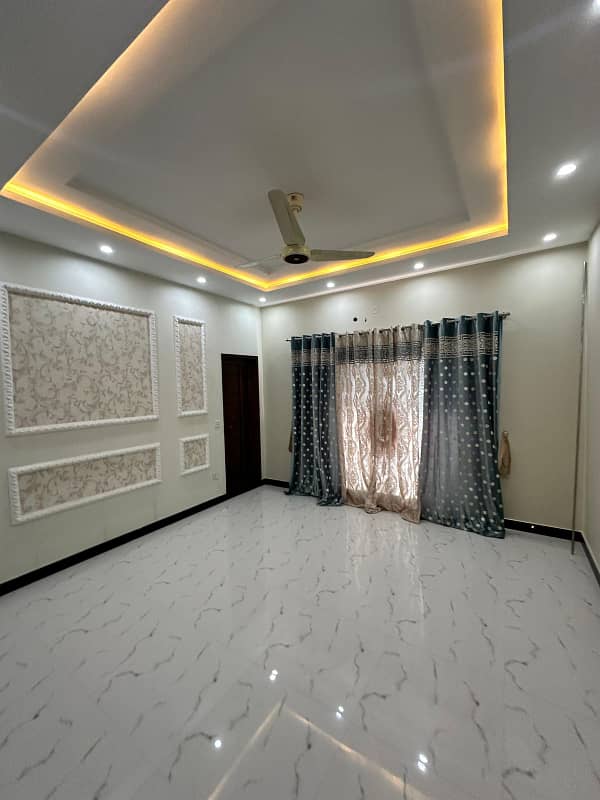 10 MARLA LIKE A NEW CONDITION UPPER PORTION EXCELLENT HOUSE FOR RENT IN JANIPER BLOCK BAHRIA TOWN LAHORE 1