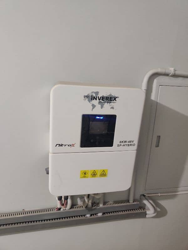 Solar inverter / Nitrox 6kw under warranty 0