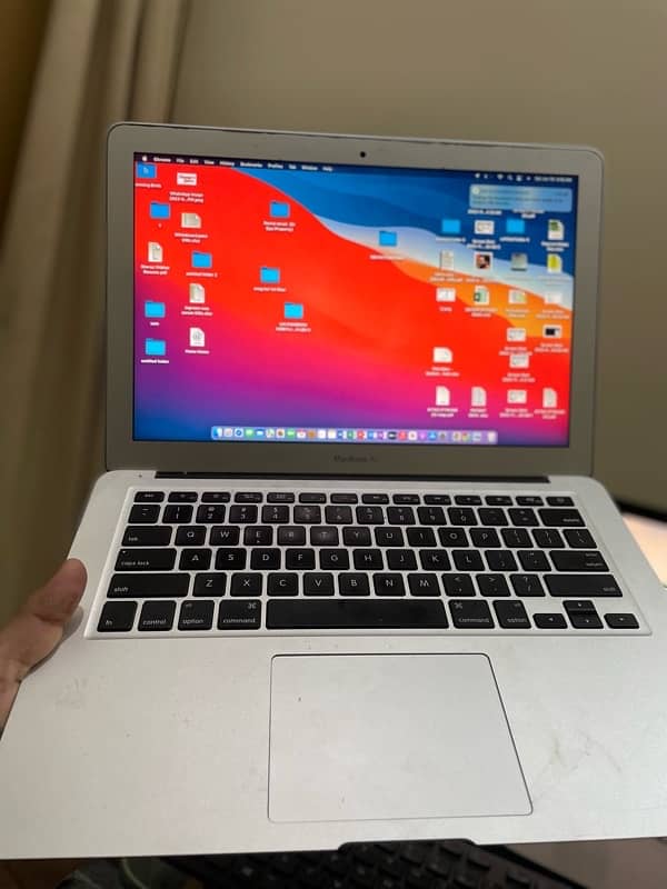 Macbook 13 (AIR) total geniune no open repair 0