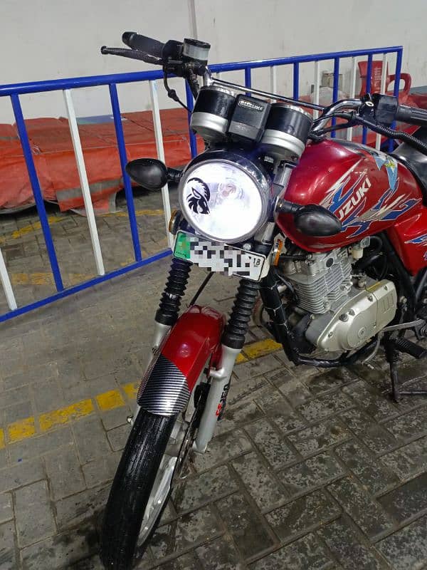 Suzuki gs 150 2018 1