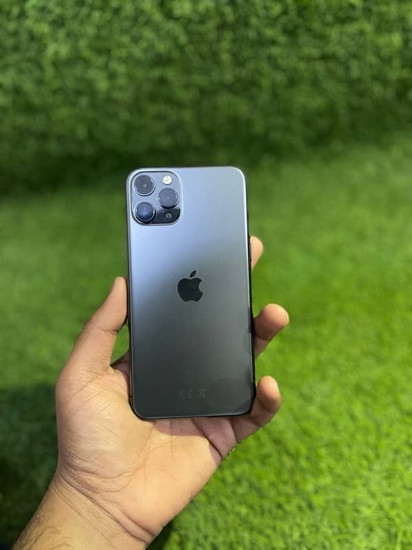 iPhone 11pro 256gb pta approved 0