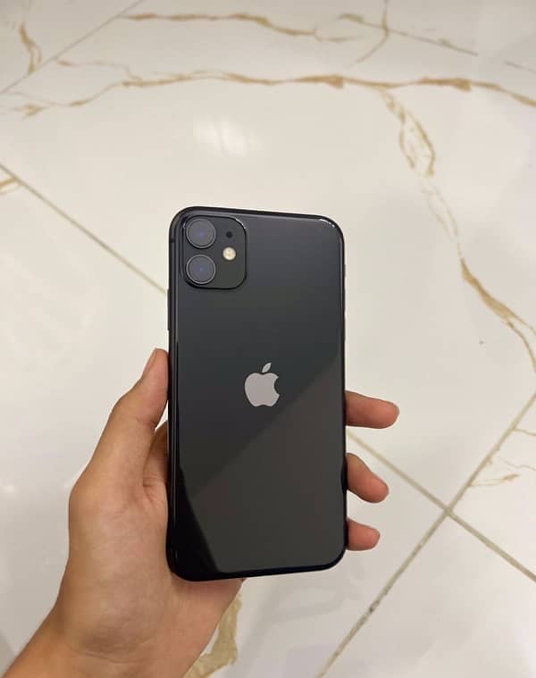 iPhone 11 argent sale 2