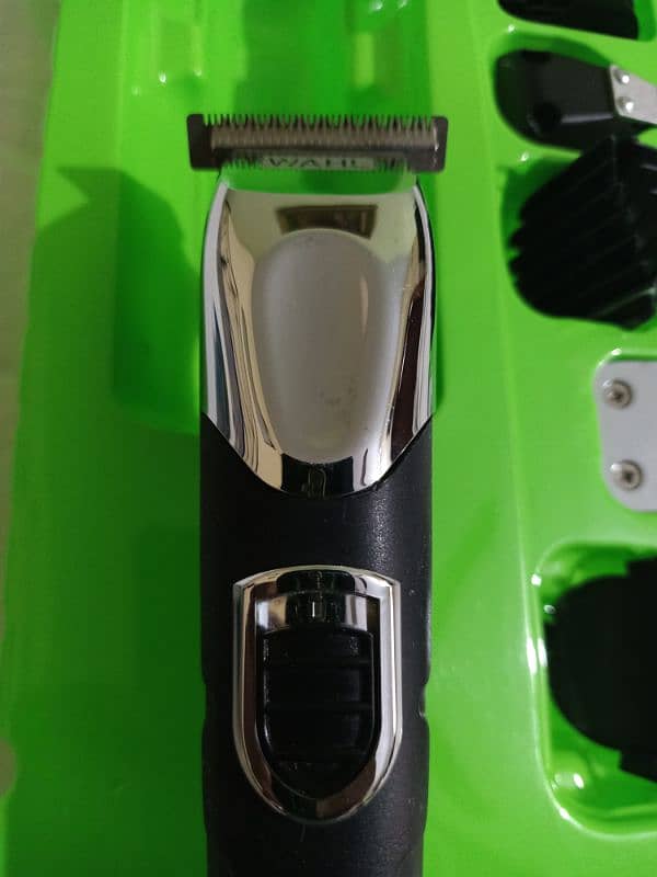 WAHL -LITHIUM-LON RECHARGABLE TRIMMER FULL GROOMING KIT MADE IN USA 3