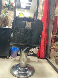 saloon 2  chairs 28000