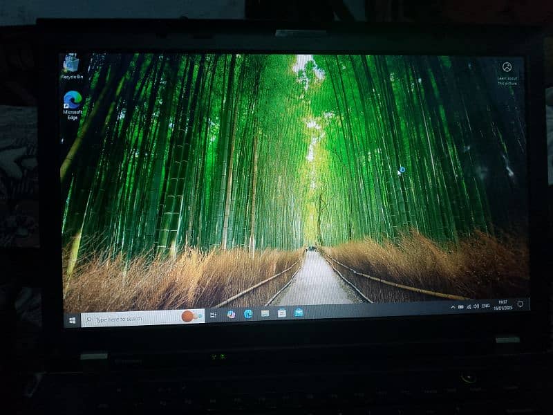 urgent sela New condition he bilkul Lenovo Thinkpad he 5