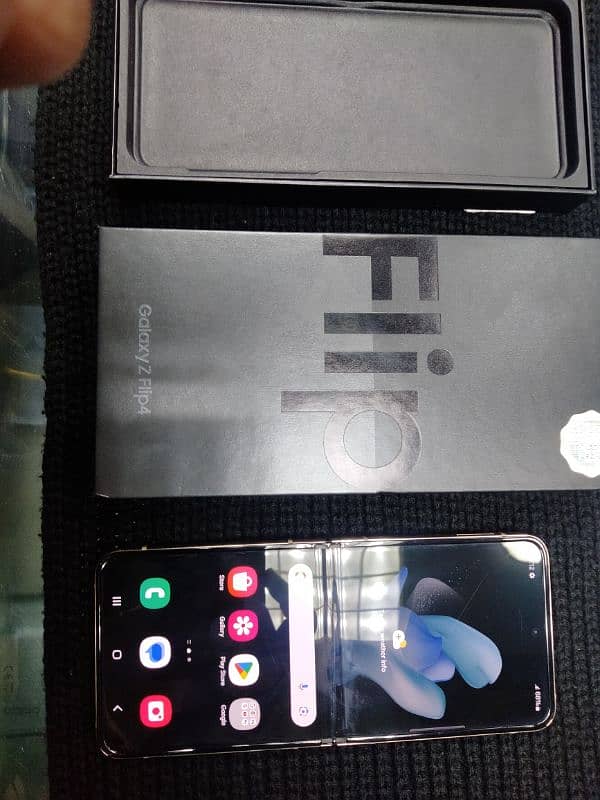 Samsung z flip 4 pta official 0