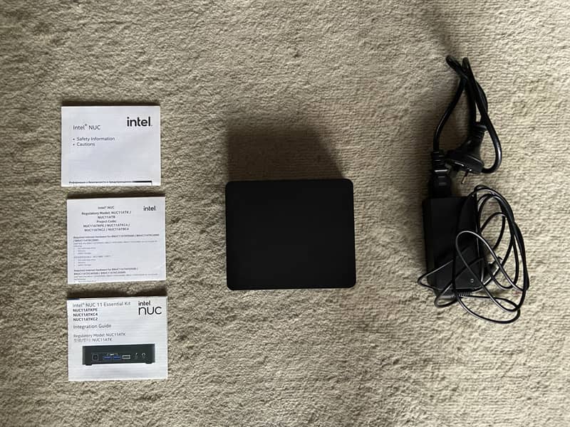 Intel NUC Atlas Mini PC - Essential Kit NUC11ATKC4 2