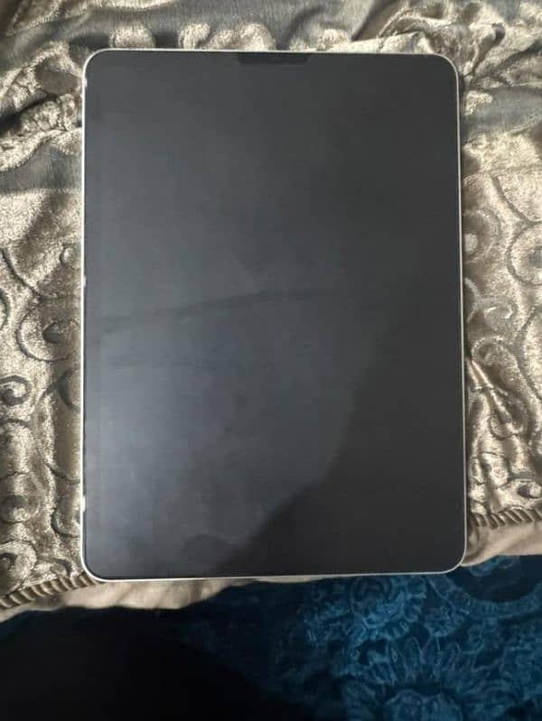 IPad pro 11' M1 chip 256gb complete original 10/10 3