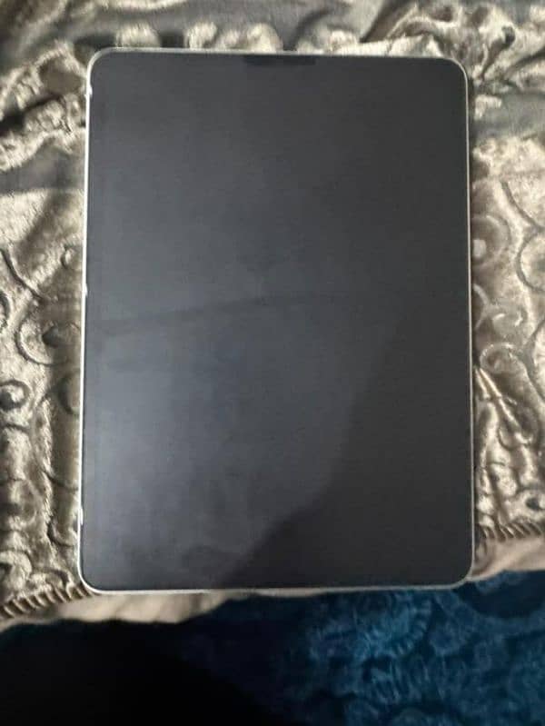 IPad pro 11' M1 chip 256gb complete original 10/10 4