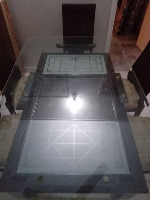 Dining table for sale 2