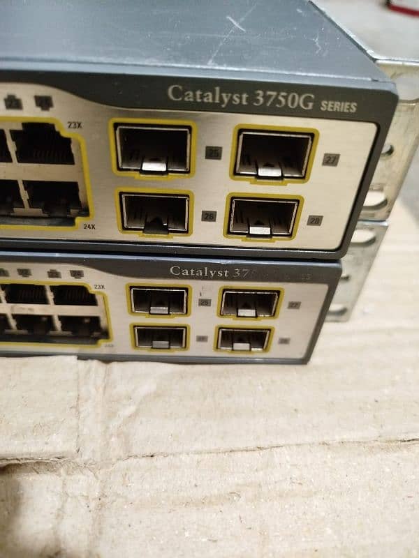 Cisco catalyst 3750G 24ports switch 0