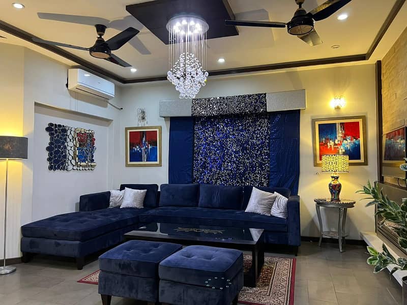 10 MARLA LIKE NEW LUXRY FURNISHED UPPER PORTION AVAILEBAL FOR RENT IN BAHRIA TOWN LAHORE 10