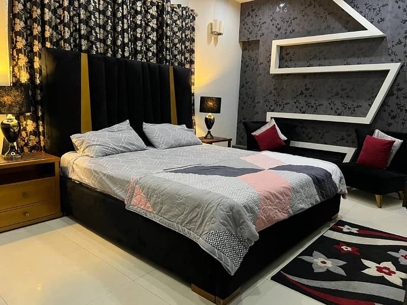 10 MARLA LIKE NEW LUXRY FURNISHED UPPER PORTION AVAILEBAL FOR RENT IN BAHRIA TOWN LAHORE 17