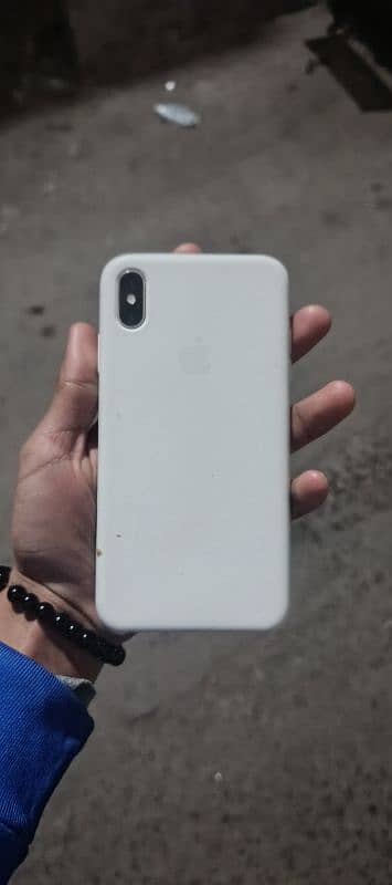 iPhone xs max white colour pta approved 0