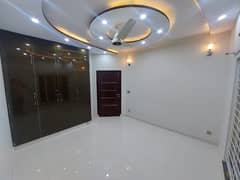 10 MARLA LIKE NEW LOWER PORTION AVAILEBAL FOR RENT IN BAHRIA TOWN LAHORE