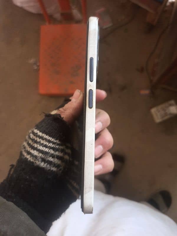 vivo y 35 mobile for Sale 4