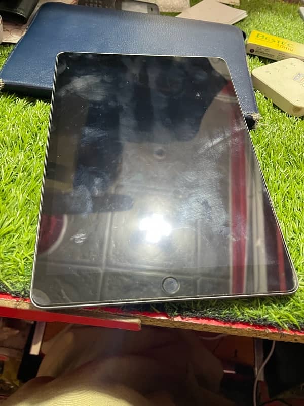 iPad 9th Generation 64GB 5