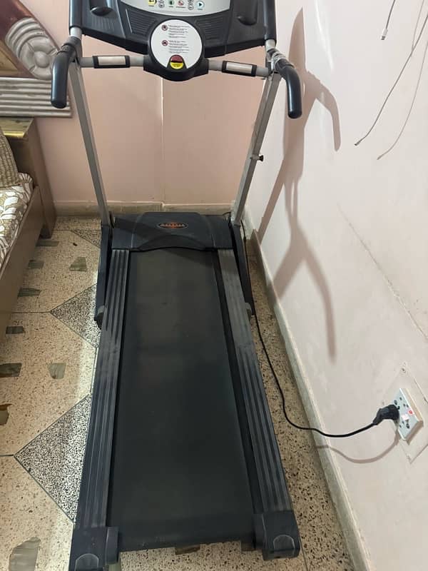 Advance fitness machine treadmill 130 kg weight supported 3