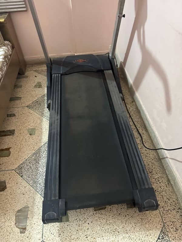 Advance fitness machine treadmill 130 kg weight supported 6