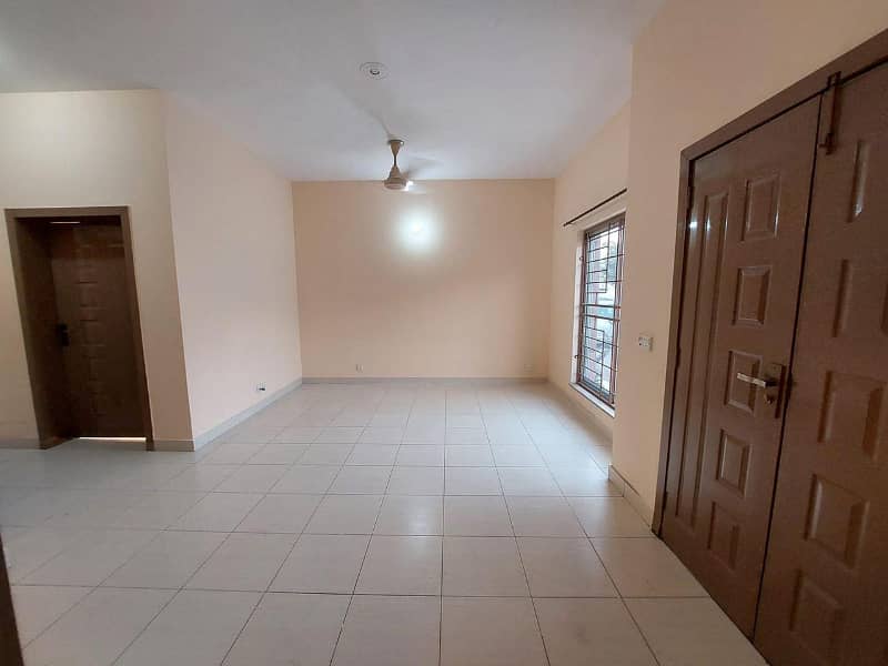 awmmi villa for rent in bahria orchard 2