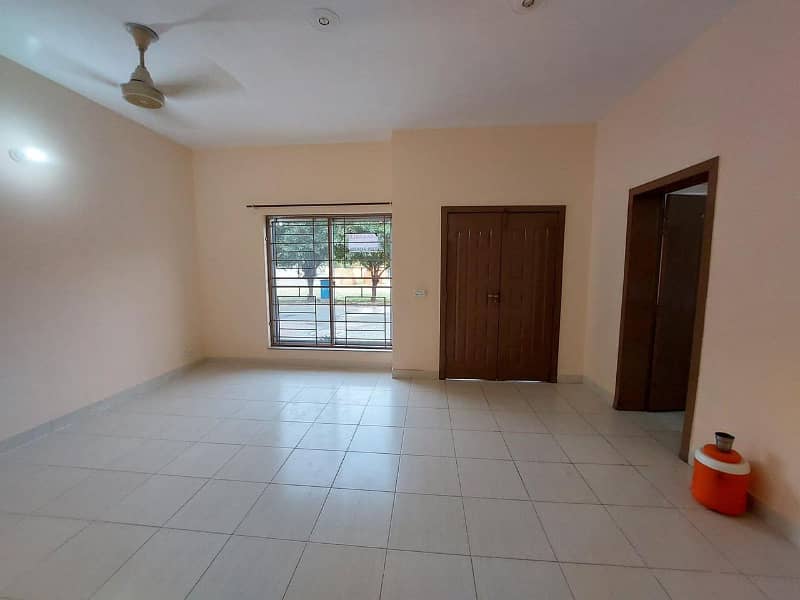 awmmi villa for rent in bahria orchard 5