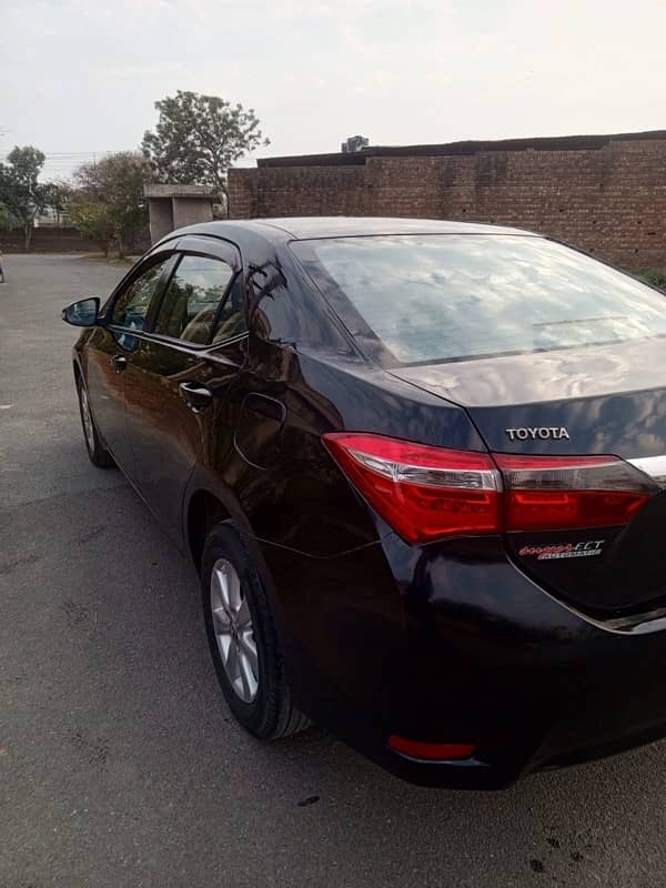 Toyota Corolla Altis 2016 3