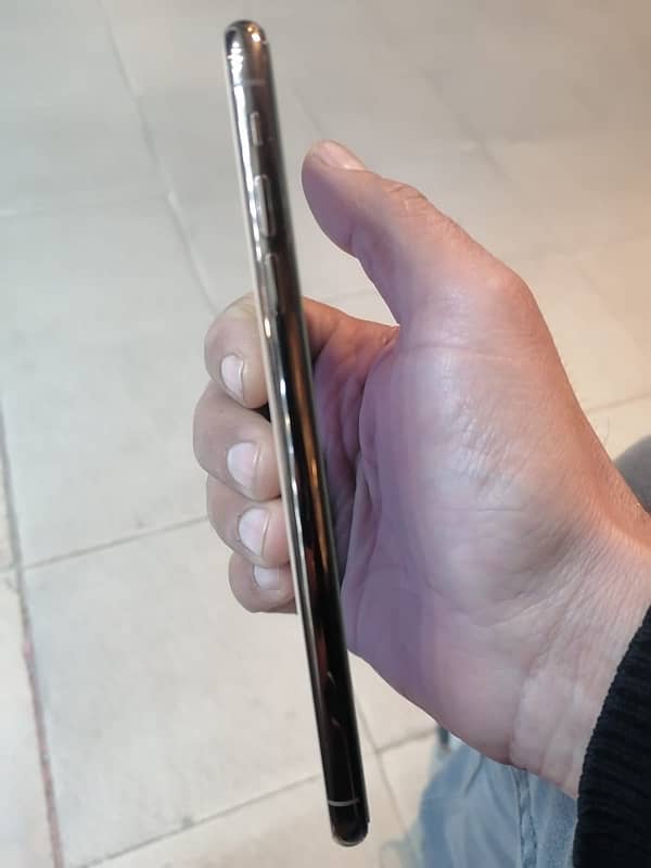 Appel I phone xs max 1