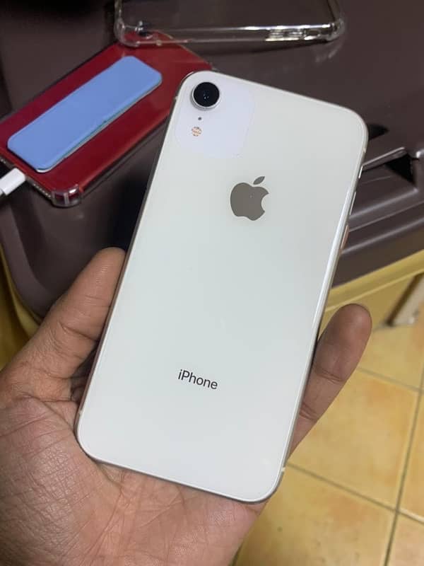 IPHONE XR 128gb 0