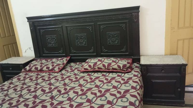 Wooden/sheet bed 2