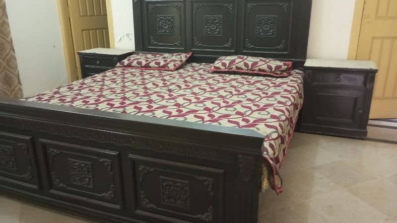 Wooden/sheet bed 4