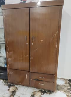 wardrobe in good condition