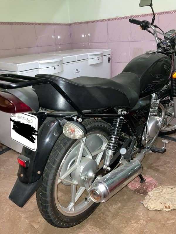 Suzuki GS 150 SE 2