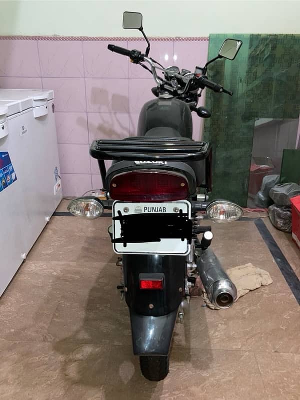 Suzuki GS 150 SE 17