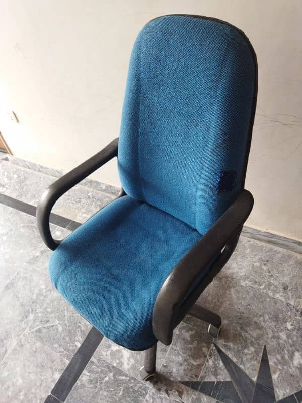 Revolving office/study chair long head 2