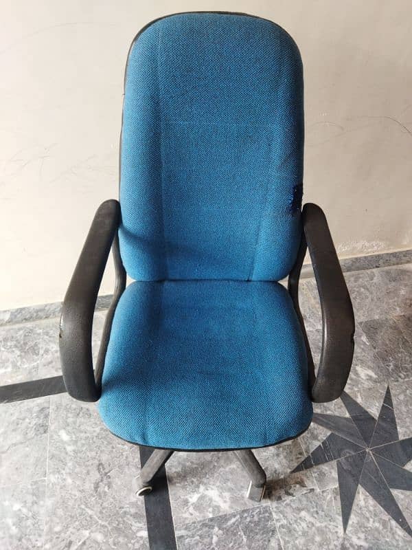 Revolving office/study chair long head 3