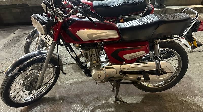 Honda 125 Red Islamabad Registered 1