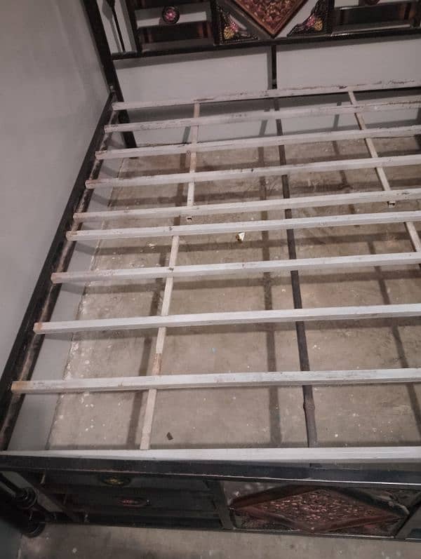 iron bed normal condition ha 1