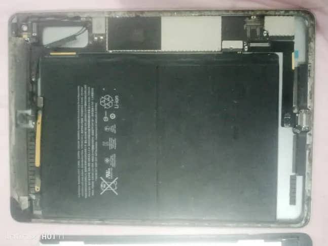 Ipad Air 2 16GB (Charging IC dead) Orignal Panel and Board 3