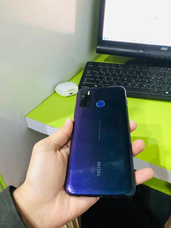 tecno camon 15pro 4/128gb aproved 5