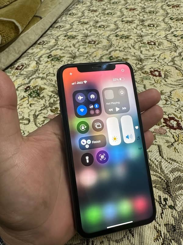 iPhone 11 Pro 4