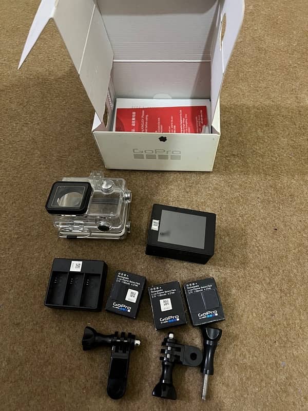 GoPro Camera ,camera bags & 82mm filters 5