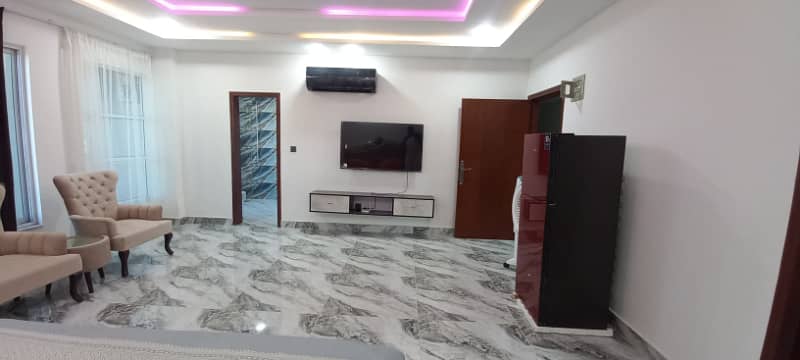 Brand New Luxury Studio Furnished Apartment Variable For Rent 4