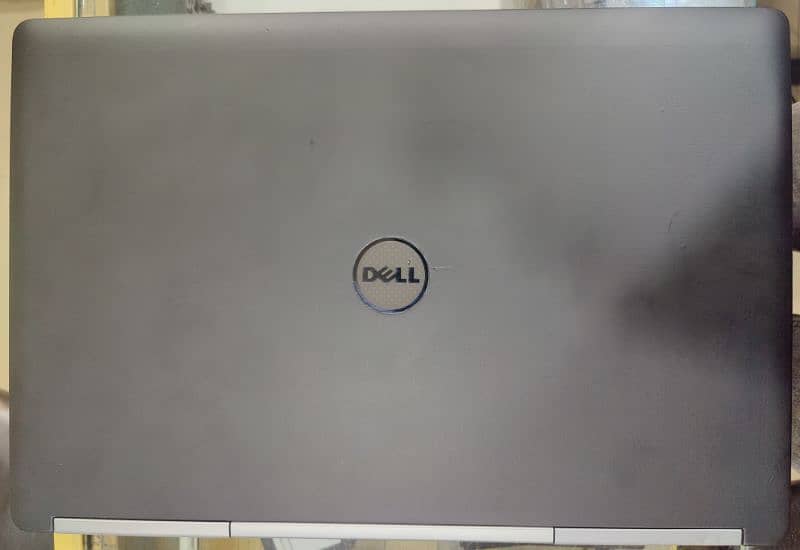 Dell Precision 7720 0